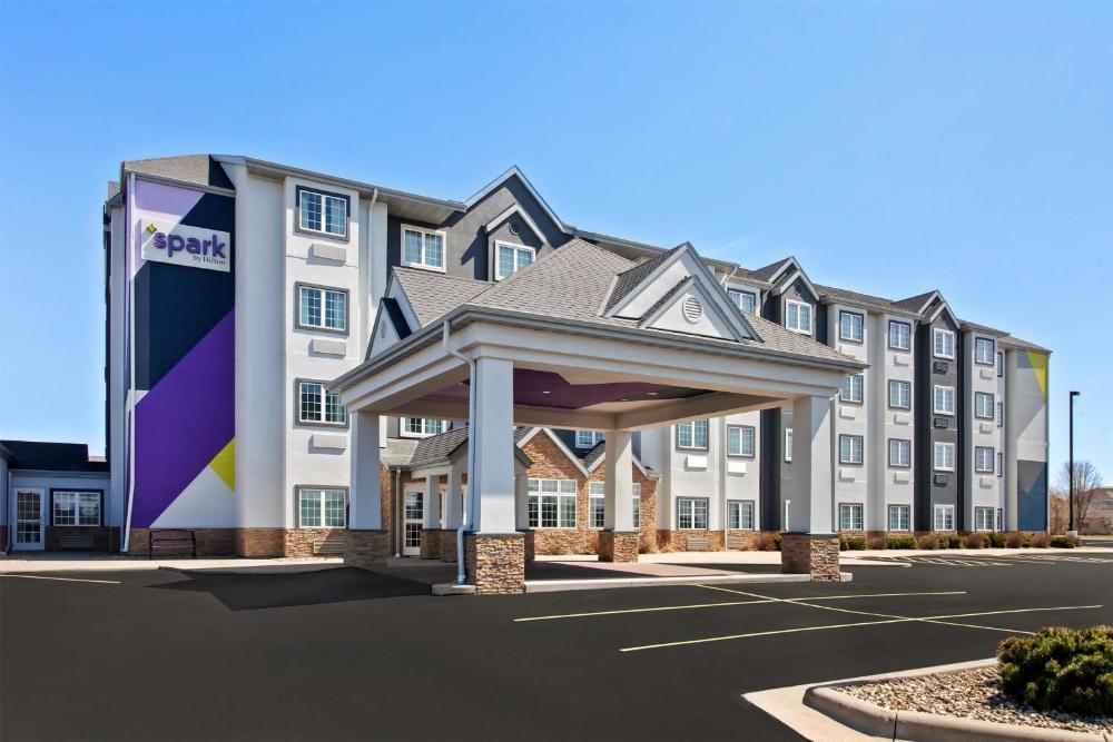 Spark by Hilton Rochester South